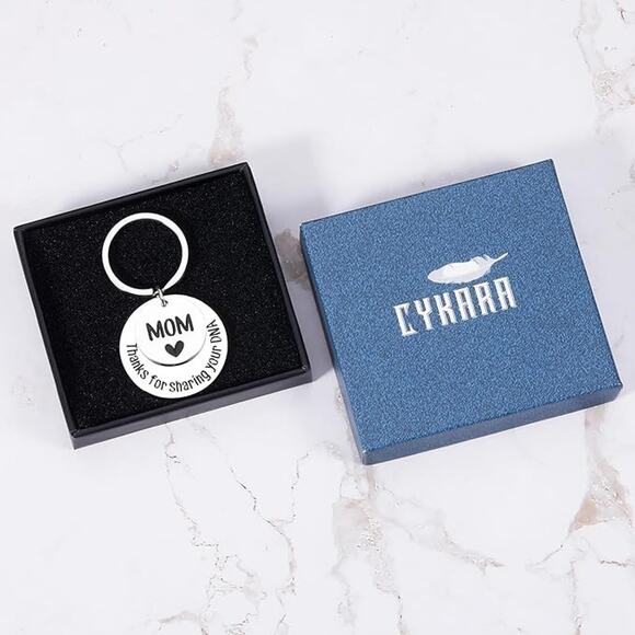 CYKARA Jewelry - New Mom to Be Gifts for Wife First Time Mommy Keychain Stocking Stuffers for Mom